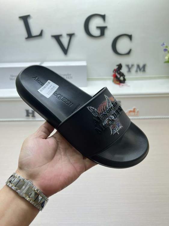 Picture of Alexander McQueen Shoes _SKUAlexanderMcQueensz36-45mnw0301476